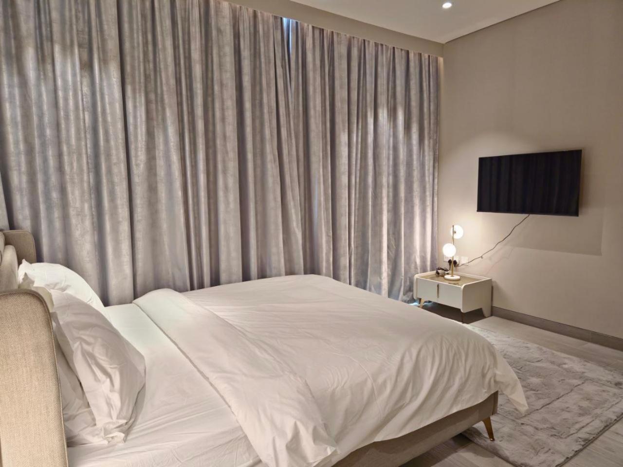 Dubai Marina Walk Gem Modern Apartments With Pool & Gym Access, Steps To Beach & Metro Managed By Sunnyhomes Екстер'єр фото